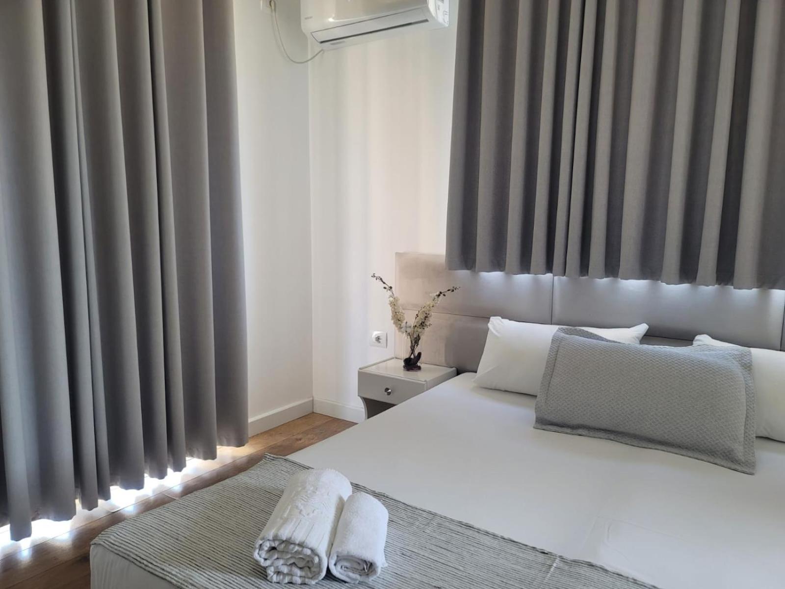 Hotel Myrtai - City Center Sarandë Exterior foto