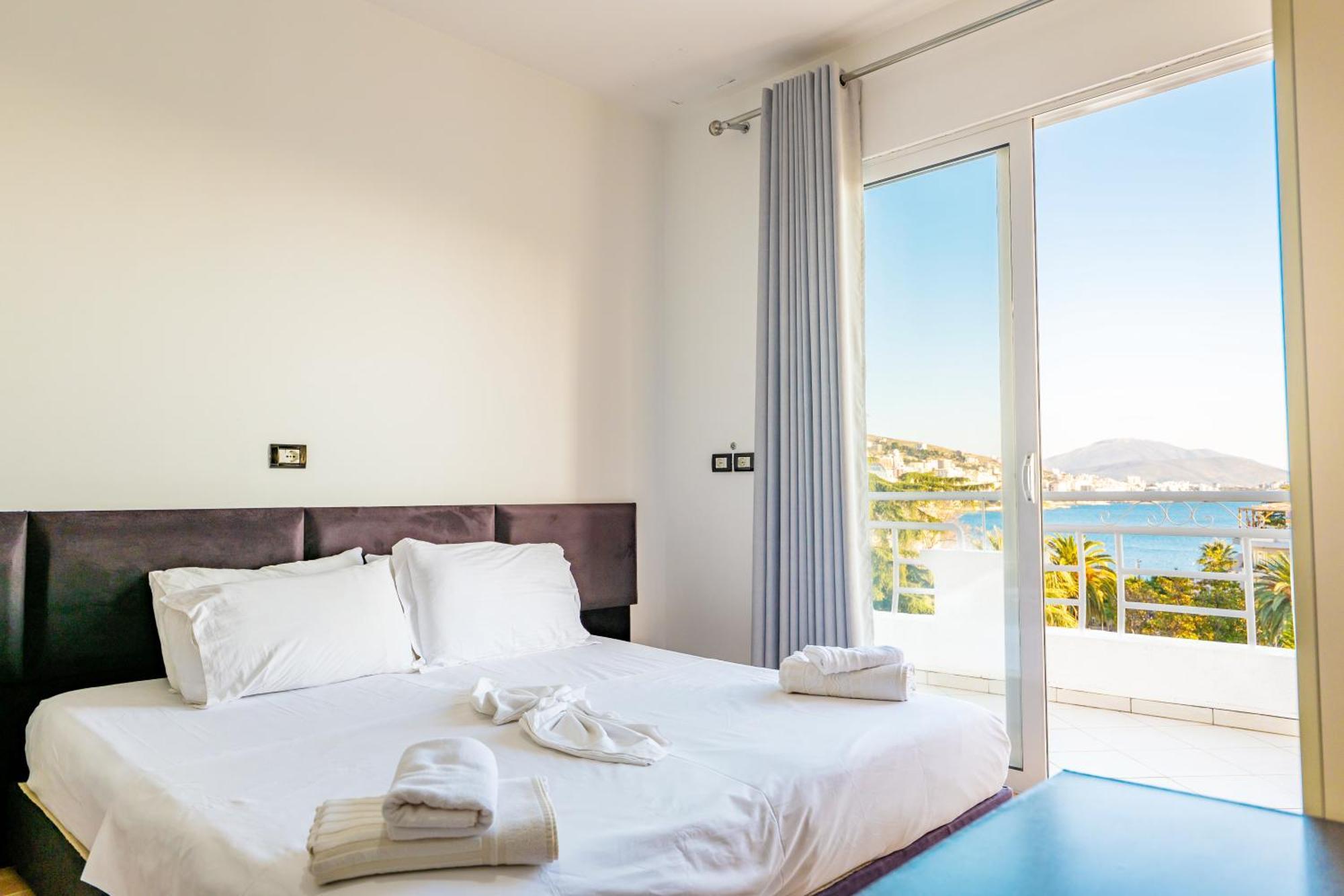 Hotel Myrtai - City Center Sarandë Quarto foto