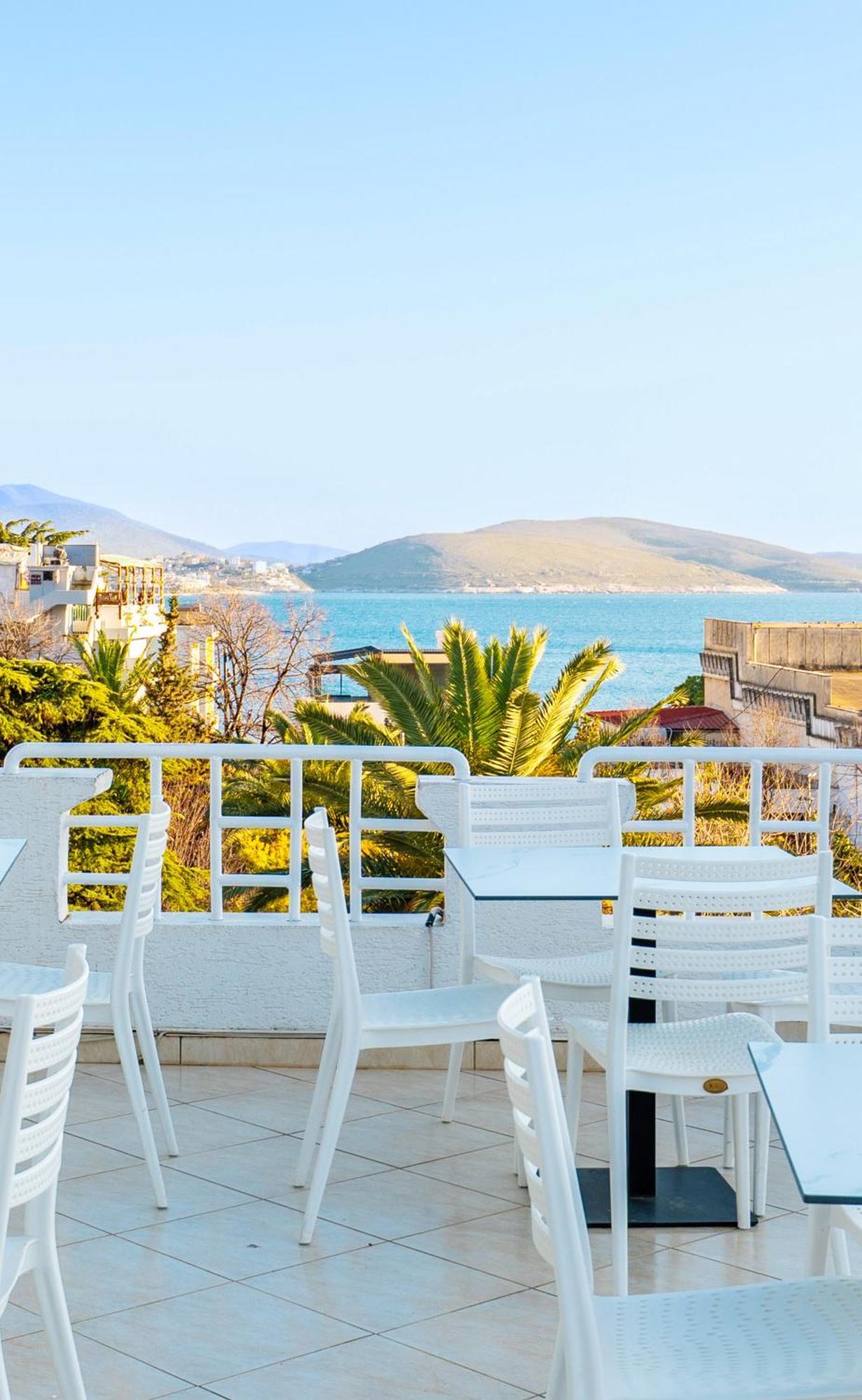 Hotel Myrtai - City Center Sarandë Exterior foto